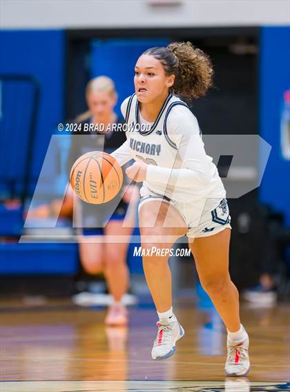 Thumbnail 2 in North Lincoln vs. Hickory Ridge (Phenom Lakesgiving) photogallery.