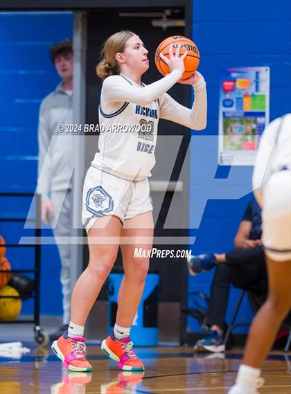 Thumbnail 1 in North Lincoln vs. Hickory Ridge (Phenom Lakesgiving) photogallery.