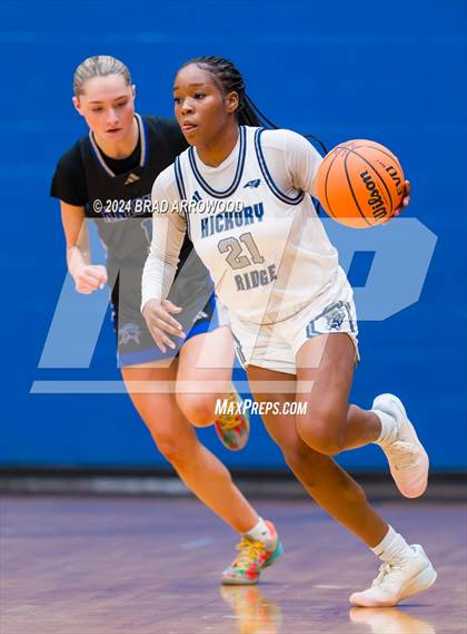 Thumbnail 3 in North Lincoln vs. Hickory Ridge (Phenom Lakesgiving) photogallery.