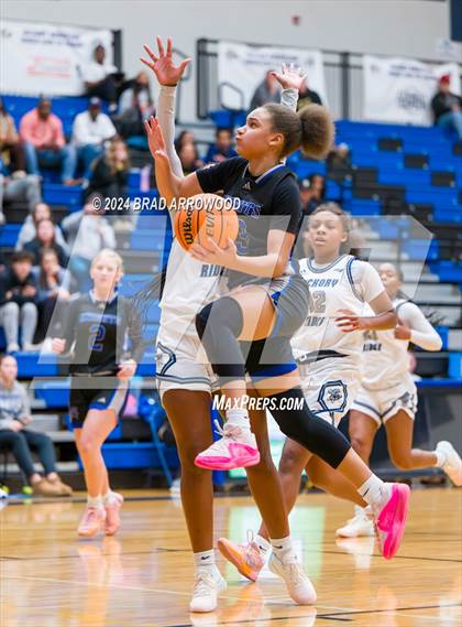Thumbnail 3 in North Lincoln vs. Hickory Ridge (Phenom Lakesgiving) photogallery.