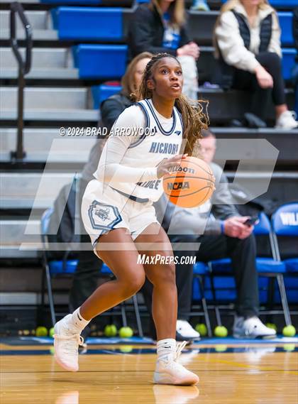 Thumbnail 1 in North Lincoln vs. Hickory Ridge (Phenom Lakesgiving) photogallery.