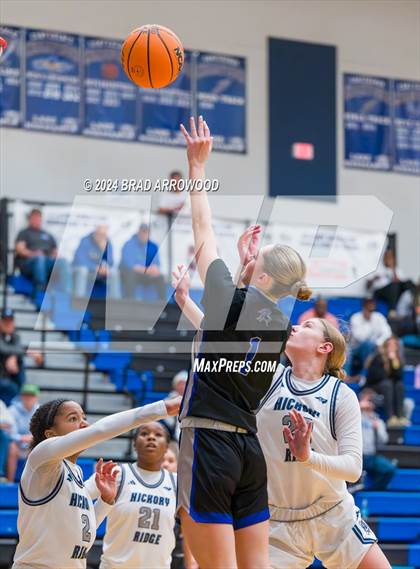 Thumbnail 3 in North Lincoln vs. Hickory Ridge (Phenom Lakesgiving) photogallery.