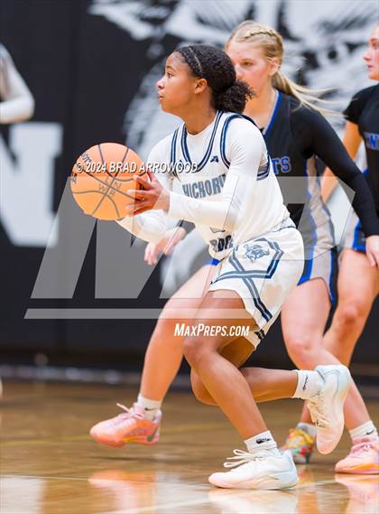Thumbnail 2 in North Lincoln vs. Hickory Ridge (Phenom Lakesgiving) photogallery.