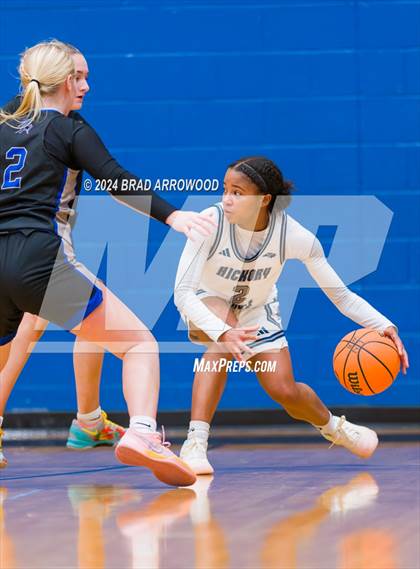 Thumbnail 1 in North Lincoln vs. Hickory Ridge (Phenom Lakesgiving) photogallery.
