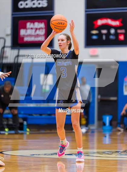 Thumbnail 2 in North Lincoln vs. Hickory Ridge (Phenom Lakesgiving) photogallery.