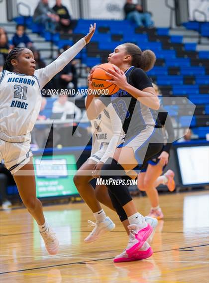 Thumbnail 1 in North Lincoln vs. Hickory Ridge (Phenom Lakesgiving) photogallery.