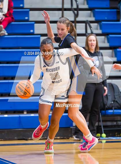 Thumbnail 1 in North Lincoln vs. Hickory Ridge (Phenom Lakesgiving) photogallery.