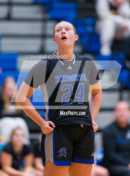 Thumbnail 1 in North Lincoln vs. Hickory Ridge (Phenom Lakesgiving) photogallery.