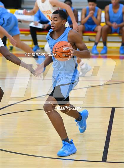Thumbnail 3 in Corona del Sol vs. Eleanor Roosevelt (Hoophall West Tournament) photogallery.