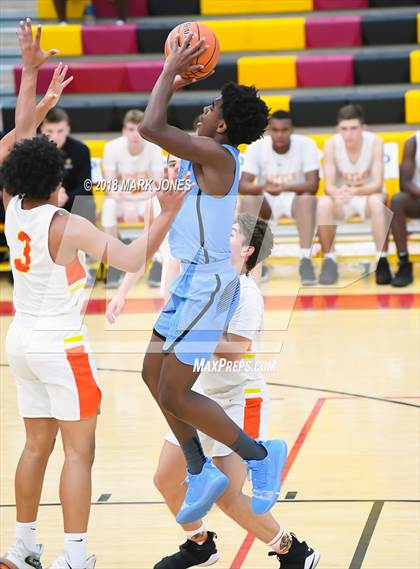 Thumbnail 3 in Corona del Sol vs. Eleanor Roosevelt (Hoophall West Tournament) photogallery.