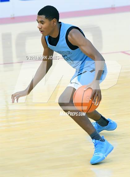Thumbnail 2 in Corona del Sol vs. Eleanor Roosevelt (Hoophall West Tournament) photogallery.