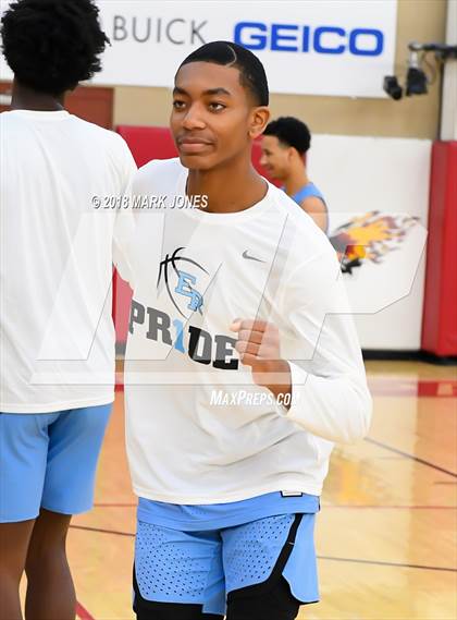 Thumbnail 2 in Corona del Sol vs. Eleanor Roosevelt (Hoophall West Tournament) photogallery.