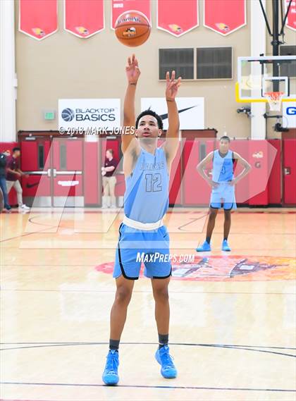 Thumbnail 2 in Corona del Sol vs. Eleanor Roosevelt (Hoophall West Tournament) photogallery.
