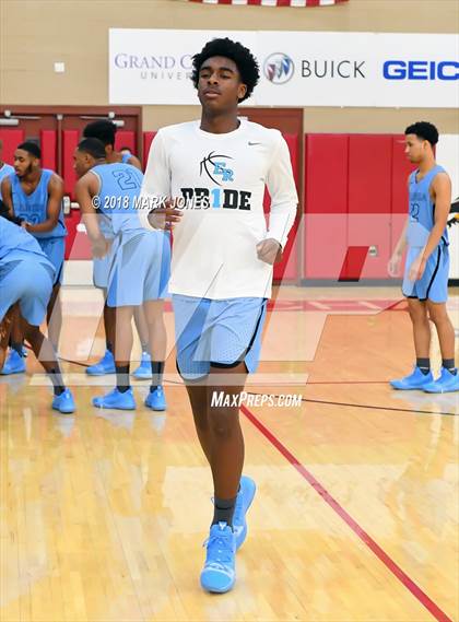 Thumbnail 2 in Corona del Sol vs. Eleanor Roosevelt (Hoophall West Tournament) photogallery.