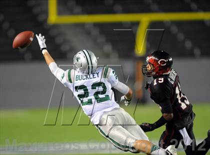 Thumbnail 3 in De La Salle vs. Centennial (CIF State Open Division Final) photogallery.