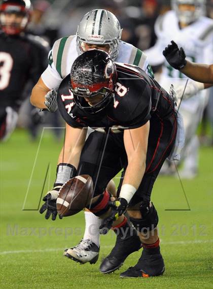 Thumbnail 2 in De La Salle vs. Centennial (CIF State Open Division Final) photogallery.