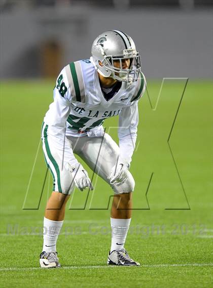 Thumbnail 1 in De La Salle vs. Centennial (CIF State Open Division Final) photogallery.