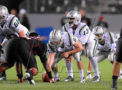 Thumbnail 2 in De La Salle vs. Centennial (CIF State Open Division Final) photogallery.