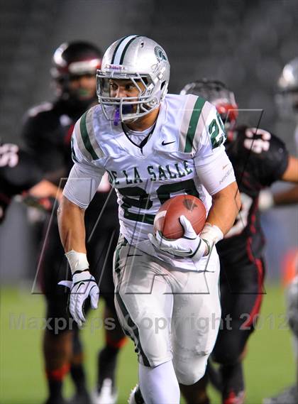 Thumbnail 1 in De La Salle vs. Centennial (CIF State Open Division Final) photogallery.