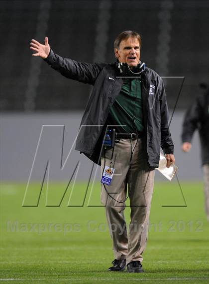 Thumbnail 1 in De La Salle vs. Centennial (CIF State Open Division Final) photogallery.