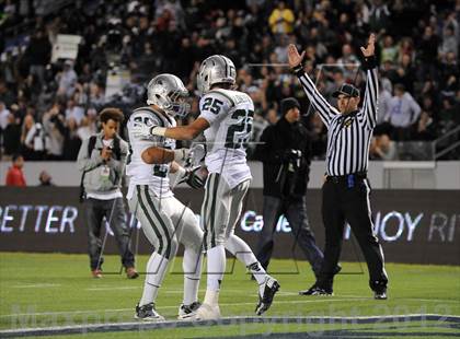 Thumbnail 3 in De La Salle vs. Centennial (CIF State Open Division Final) photogallery.