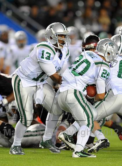 Thumbnail 1 in De La Salle vs. Centennial (CIF State Open Division Final) photogallery.
