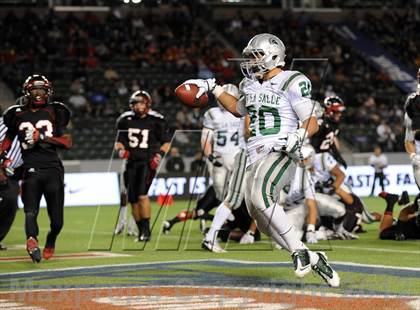 Thumbnail 1 in De La Salle vs. Centennial (CIF State Open Division Final) photogallery.