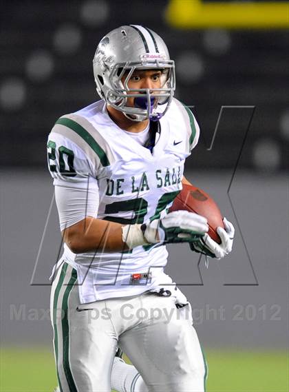 Thumbnail 2 in De La Salle vs. Centennial (CIF State Open Division Final) photogallery.