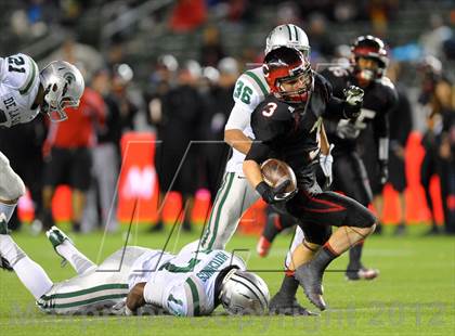 Thumbnail 1 in De La Salle vs. Centennial (CIF State Open Division Final) photogallery.