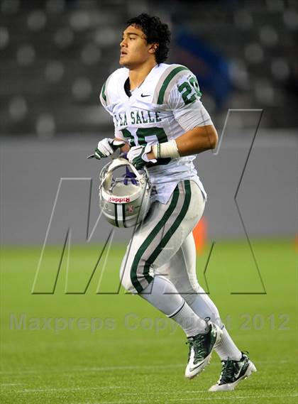 Thumbnail 3 in De La Salle vs. Centennial (CIF State Open Division Final) photogallery.