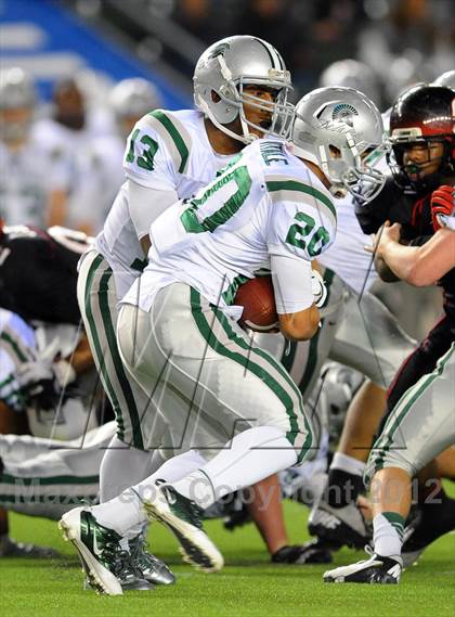 Thumbnail 3 in De La Salle vs. Centennial (CIF State Open Division Final) photogallery.