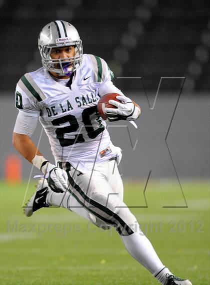Thumbnail 1 in De La Salle vs. Centennial (CIF State Open Division Final) photogallery.