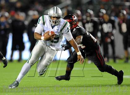 Thumbnail 3 in De La Salle vs. Centennial (CIF State Open Division Final) photogallery.