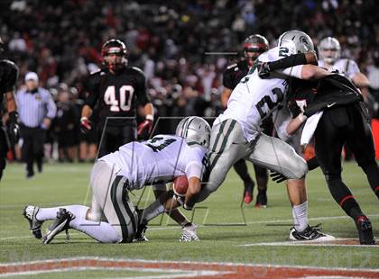 Thumbnail 1 in De La Salle vs. Centennial (CIF State Open Division Final) photogallery.