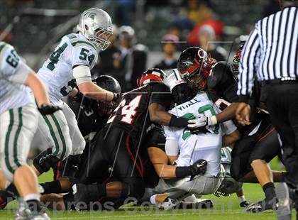 Thumbnail 2 in De La Salle vs. Centennial (CIF State Open Division Final) photogallery.