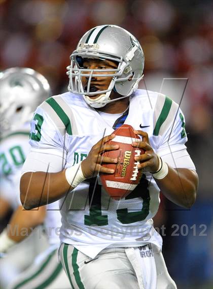 Thumbnail 3 in De La Salle vs. Centennial (CIF State Open Division Final) photogallery.