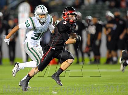 Thumbnail 2 in De La Salle vs. Centennial (CIF State Open Division Final) photogallery.