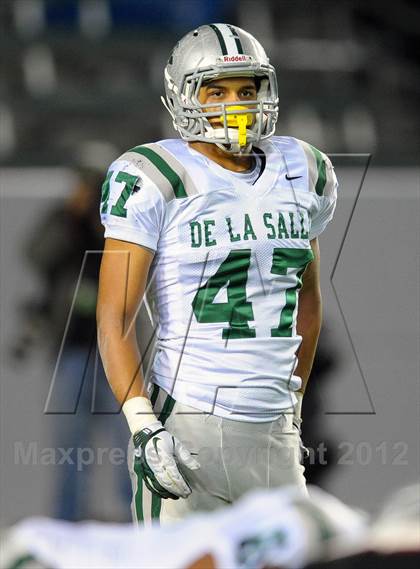 Thumbnail 2 in De La Salle vs. Centennial (CIF State Open Division Final) photogallery.