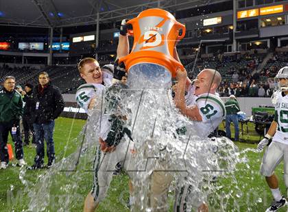 Thumbnail 3 in De La Salle vs. Centennial (CIF State Open Division Final) photogallery.