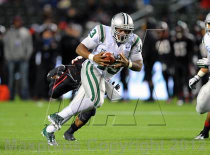 Thumbnail 2 in De La Salle vs. Centennial (CIF State Open Division Final) photogallery.