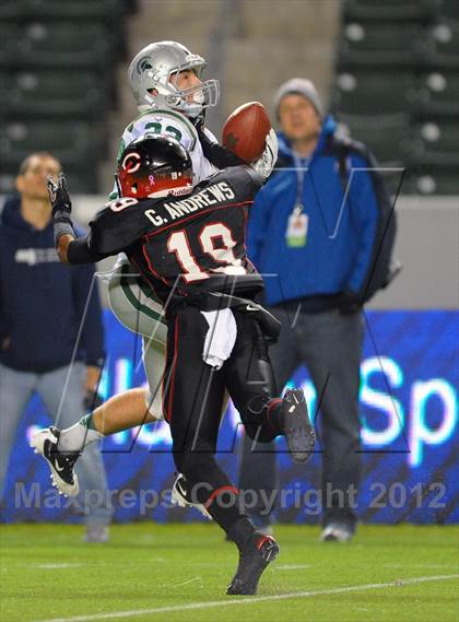 Thumbnail 2 in De La Salle vs. Centennial (CIF State Open Division Final) photogallery.