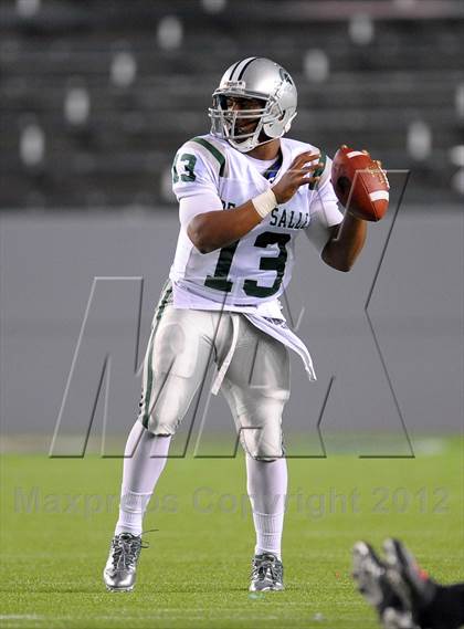 Thumbnail 3 in De La Salle vs. Centennial (CIF State Open Division Final) photogallery.