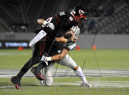 Thumbnail 2 in De La Salle vs. Centennial (CIF State Open Division Final) photogallery.