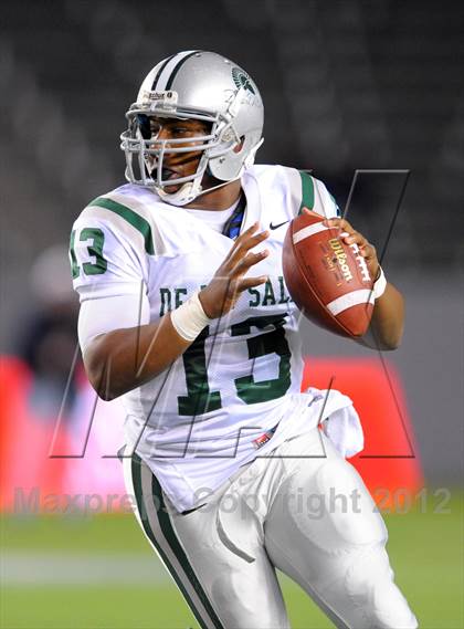 Thumbnail 1 in De La Salle vs. Centennial (CIF State Open Division Final) photogallery.