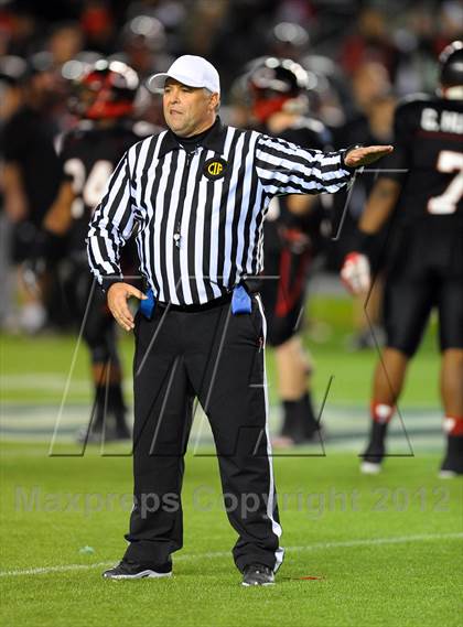 Thumbnail 2 in De La Salle vs. Centennial (CIF State Open Division Final) photogallery.