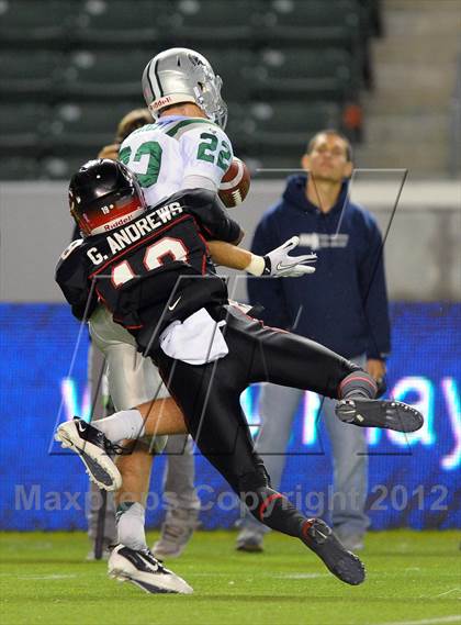 Thumbnail 1 in De La Salle vs. Centennial (CIF State Open Division Final) photogallery.