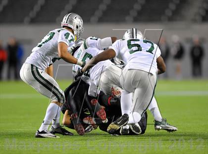 Thumbnail 3 in De La Salle vs. Centennial (CIF State Open Division Final) photogallery.