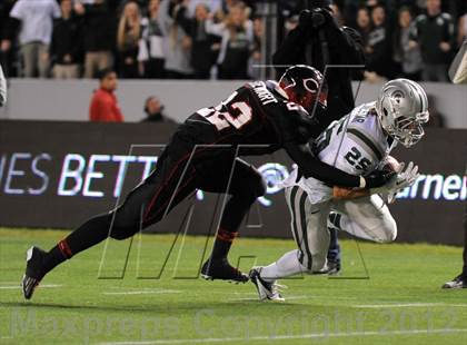 Thumbnail 1 in De La Salle vs. Centennial (CIF State Open Division Final) photogallery.