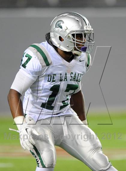 Thumbnail 3 in De La Salle vs. Centennial (CIF State Open Division Final) photogallery.