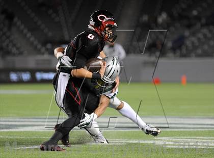 Thumbnail 1 in De La Salle vs. Centennial (CIF State Open Division Final) photogallery.
